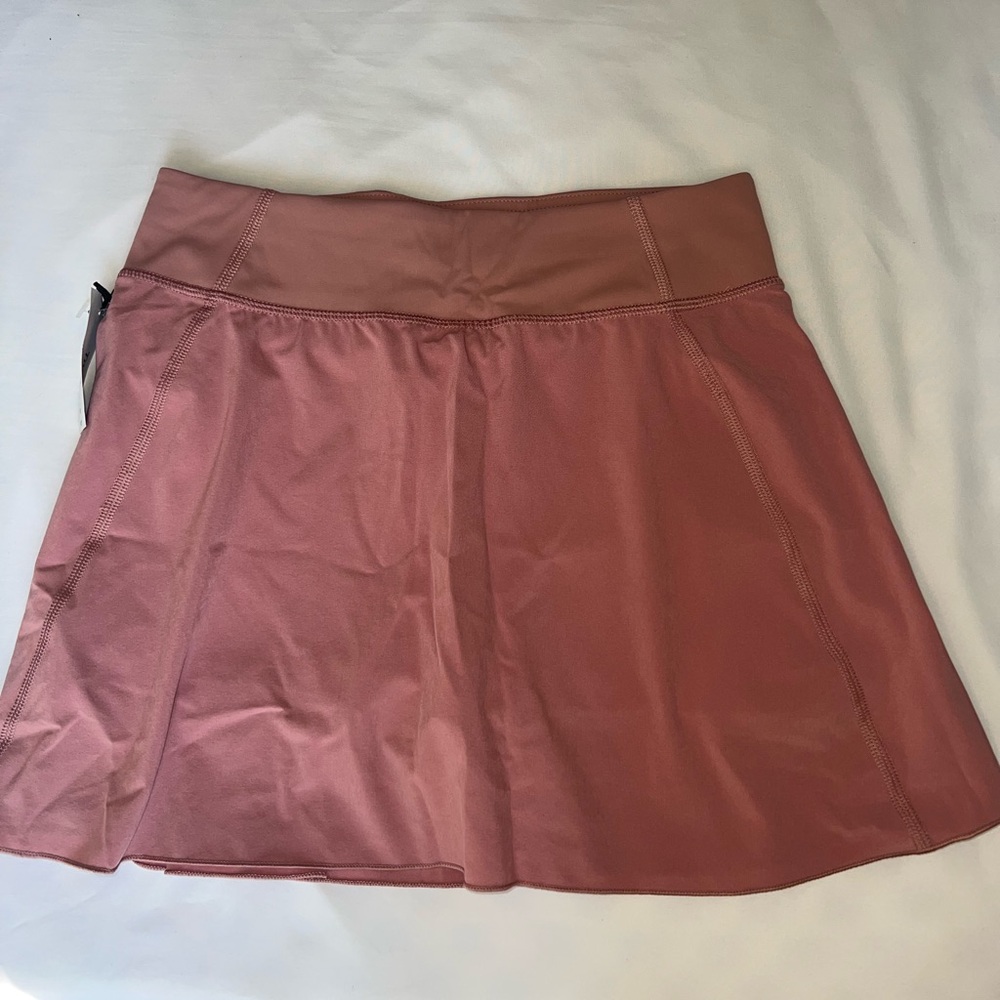 Aritzia TnAction Mid-rise tennis/athletic skirt